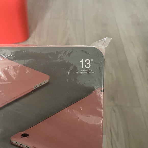 MacBook Pro 13 inch case - Picture 3 of 3